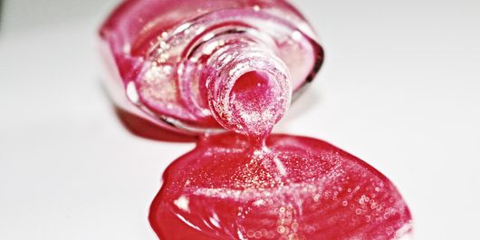 Cum sa iti ingrijesti unghiile astfel incat sa le ai perfecte de Revelion