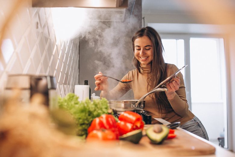 Cum ne ajută mâncarea gătită atunci când ținem dietă