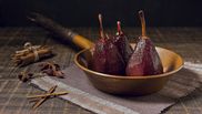 reteta de pere caramelizate cu sos de ciocolata