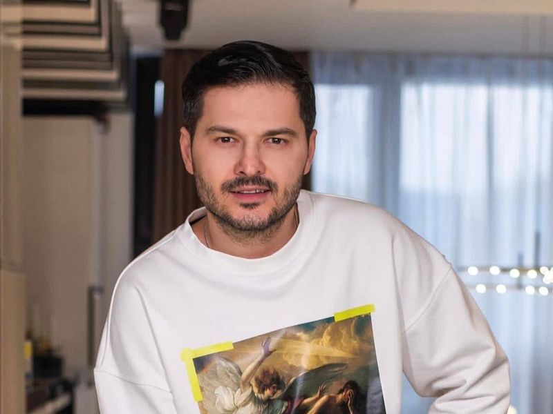 Cum s-a afișat Liviu V&acirc;rciu pe rețelele de socializare