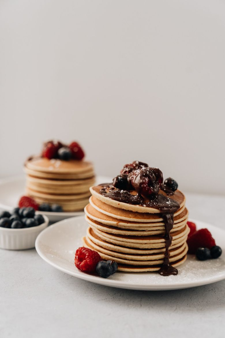 reteta de pancakes cu ciocolata si fructe