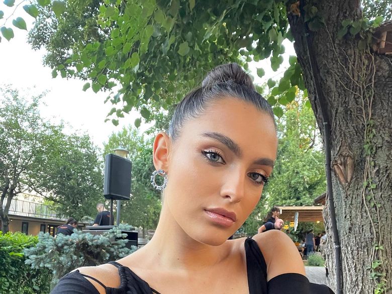 cine este alexia eram