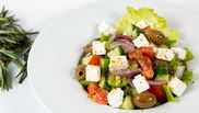 reteta de salata greceasca