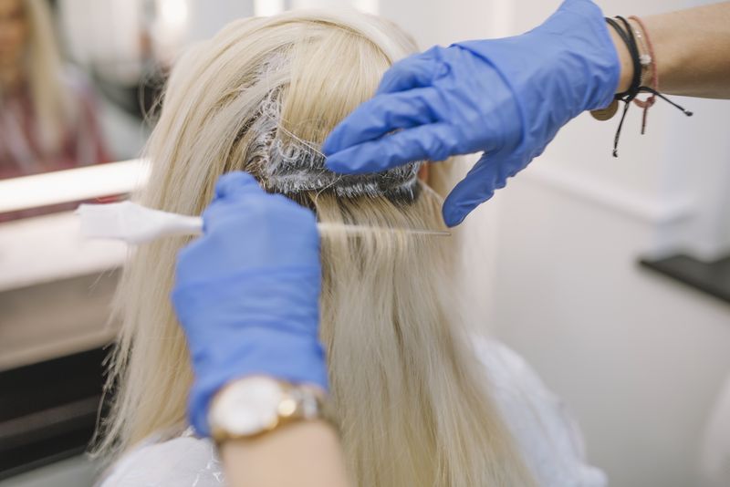 Cum ne vopsim acasă, ca la salon