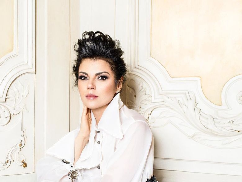 cine este irina nicolae