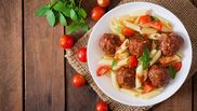 paste cu chiftelute marinate
