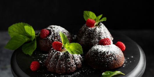 Rețeta de Lava Cake cu ciocolată, preparată într-un timp foarte scurt!