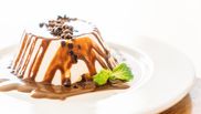panna cotta cu sos de ciocolata