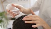 Cum trebuie să-și îngrijească femeile scalpul în sezonul rece