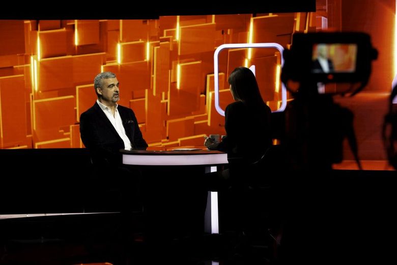 Aurelian Temișan, invitatul ediției de duminică, de la ora 22:30, al emisiunii “40 de întrebări cu Denise Rifai”, la Kanal D Aurelian Temișan, invitatul ediției de duminică, de la ora 22:30, al emisiunii “40 de întrebări cu Denise Rifai”, la Kanal D