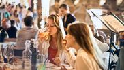 Cum pot face femeile alegeri sănătoase atunci când merg la restaurant