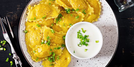 Ravioli cu spanac și brânză, un preparat clasic de paste italiene. Rețeta autentică și secretele unei preparări perfecte pentru un festin culinar!