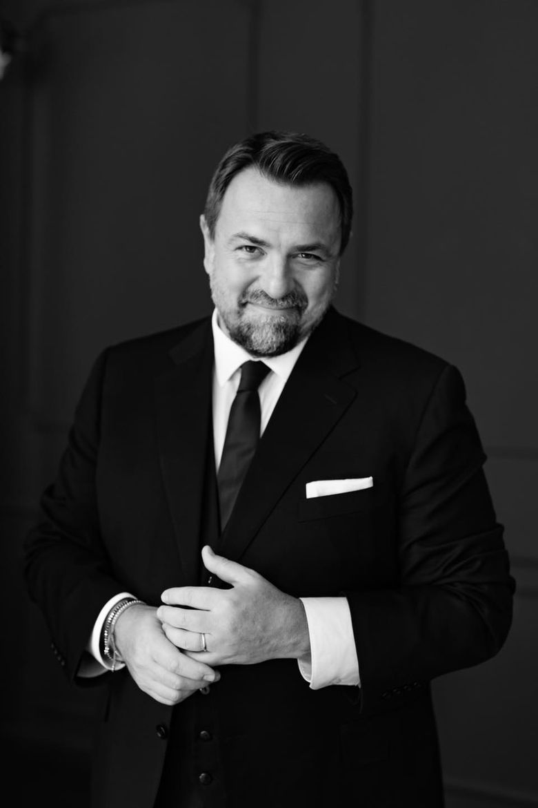 cine este horia brenciu