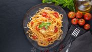 reteta de spaghete cu rosii cherry parmezan si busuioc