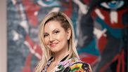 Cine este Mihaela Cernea