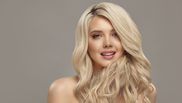 Cum se menține sănătos părul blond decolorat