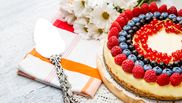 cea mai simpla reteta de tort cheesecake cu zmeura si afine