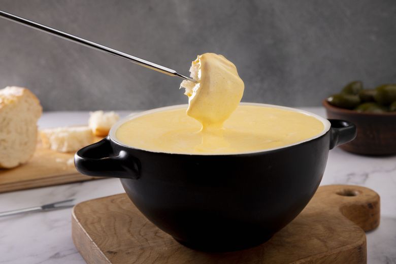 Cu ce se mănâncă fondue. Sfaturi și idei pentru a obține o experiență culinară de neuitat