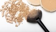 Cum se curăță pensulele de machiaj