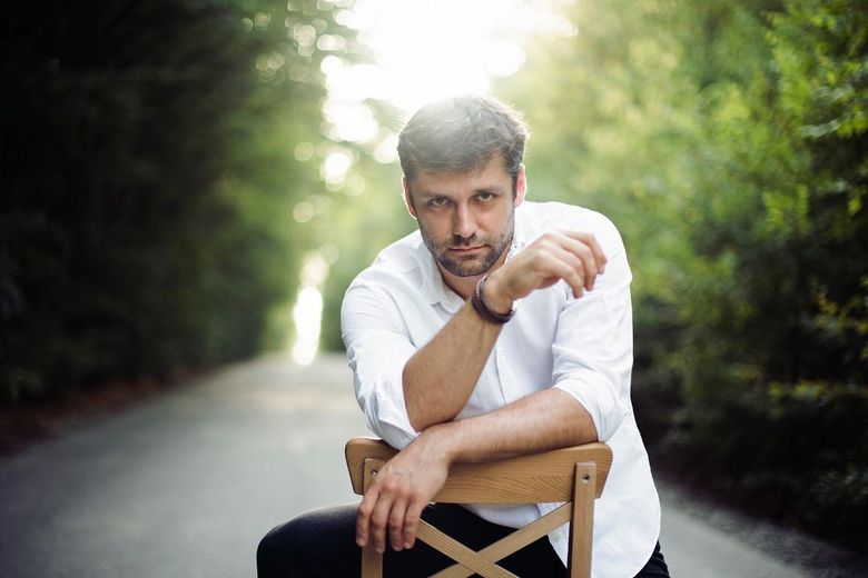 Cine este Alecsandru Dunaev