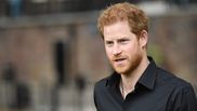 Prințul Harry, gesturi ironice la încoronarea tatălui său