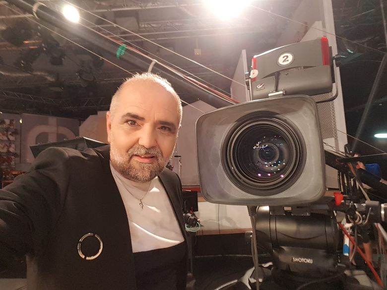 daniel iordachioaie mare albastra