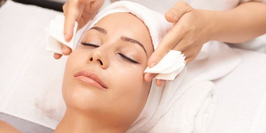 Care sunt beneficiile unui masaj facial. Secretul unui ten frumos și strălucitor!