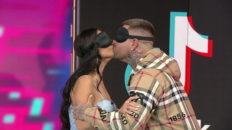 Weekend cu dezvăluiri la “Teo Show”! Sâmbătă, Francisca şi TJ Miles – detalii de cuplu, în premieră; duminică, Brigitte Pastramă vorbeşte despre provocarile vieţii in Dubai Weekend cu dezvăluiri la “Teo Show”! Sâmbătă, Francisca şi TJ Miles – detalii de cuplu, în premieră; duminică, Brigitte Pastramă vorbeşte despre provocarile vieţii in Dubai