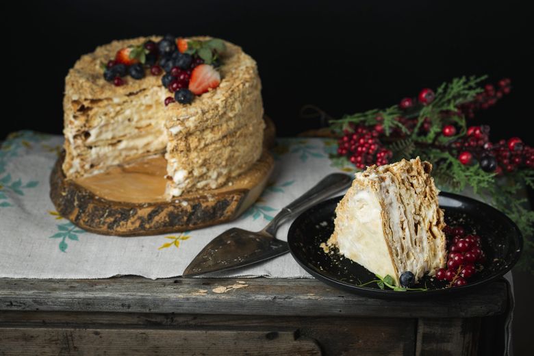 tort napoleon cu lapte condensat