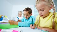 Veste bună pentru elevii din România! Cardurile au fost încărcate cu 500 de lei