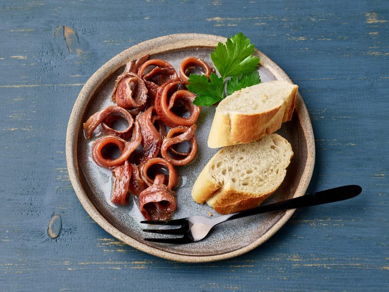 Ce este anșoa și la ce se folosește. Este un ingredient de bază în bucătăria mediteraneană!