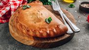pizza calzone cu pui