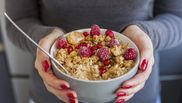 Ce poți să mănânci fără să te îngrași. Alimente care oferă energie și au puține calorii