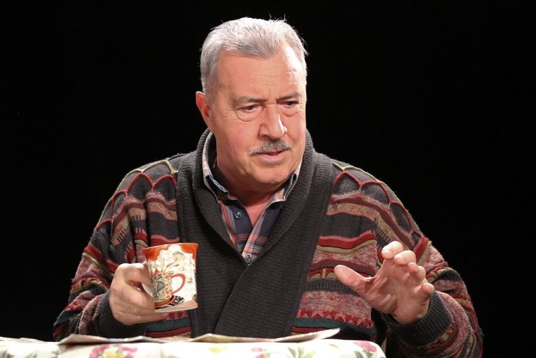 cine este costel constantin