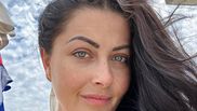 Gabriela Cristea nu se poate despărți de trecut.