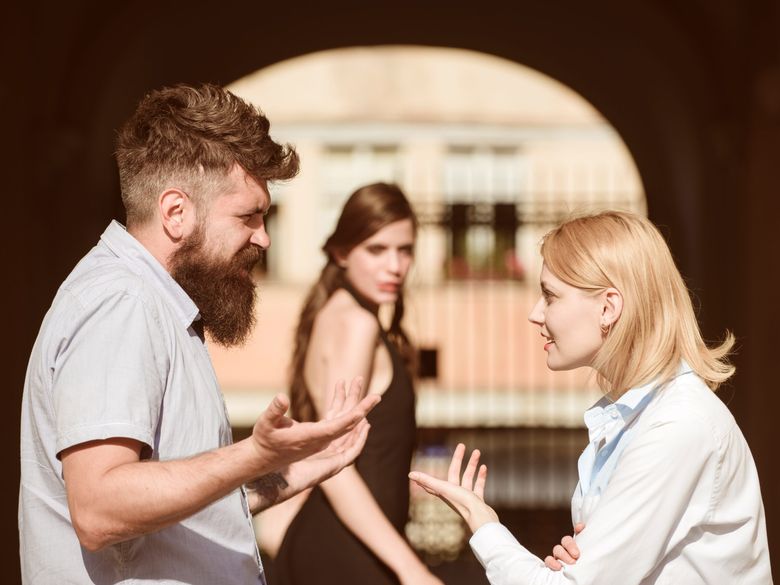 Cum îți dai seama că te înșală Cum îți dai seama că te înșală. Indicii subtile ale infidelității!