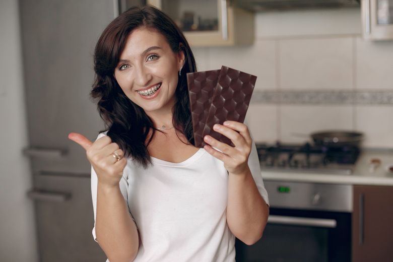 Alimente care te fac fericit. Descoperă alimentele care stimulează producerea de serotonină și dopamină pentru o stare de bine și satisfacție interioară