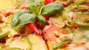 pizza de casa cu blat subtire