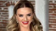 Marcela Fota, alături de iubitul tinerel, în miezul nopții. Artista a transmis un mesaj cu subînțeles  
