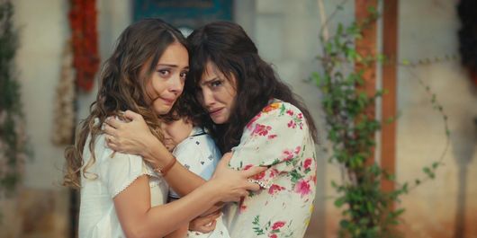 În această seară, de la ora 20:00, la Kanal D, în “Melek”,  Melek, alungată din nou