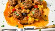 chiftele de carne cu legume
