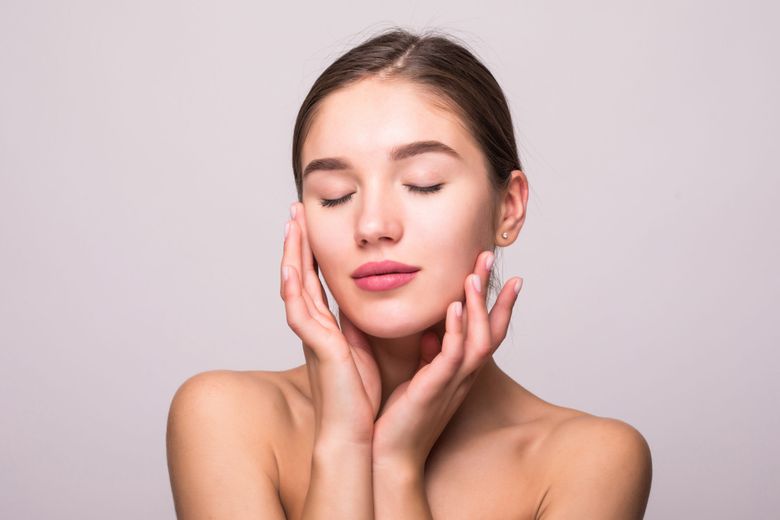 rejuvenare faciala pret