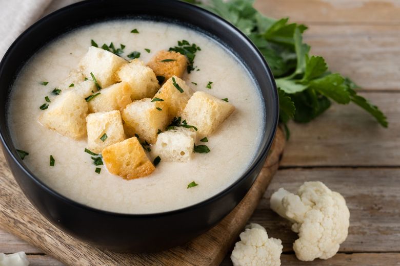 Supă cremă de conopidă. Descoperă secretul unei supe creme perfecte, o explozie de arome și nutrienți!