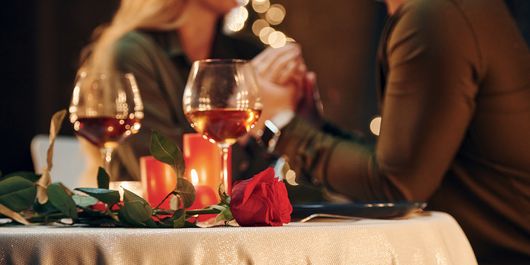 Sfatul zilei din 30 iulie 2023. O zodie iese la o cină romantică!