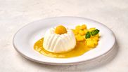 panna cotta cu sos de mango