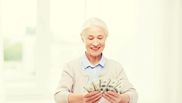 Veste bună pentru pensionarele din România! Femeile vor primi banii mai rapid în luna august