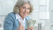 Veste bună pentru pensionarele din România! Femeile vor primi banii mai rapid în luna august