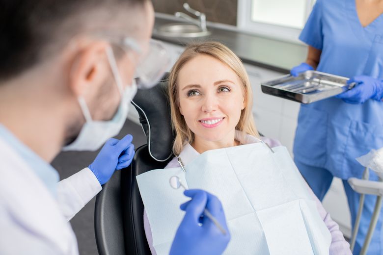 Implantul dentar este periculos? Evaluarea riscurilor și beneficiilor acestei proceduri stomatologice inovatoare!