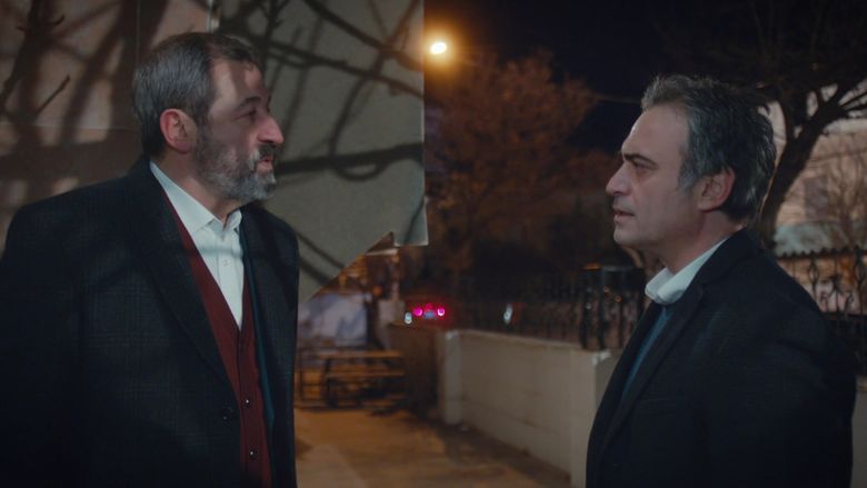 În această seară, de la ora 20:00, în “Melek”, la Kanal D, Melek, renegată de tatăl ei În această seară, de la ora 20:00, în “Melek”, la Kanal D, Melek, renegată de tatăl ei