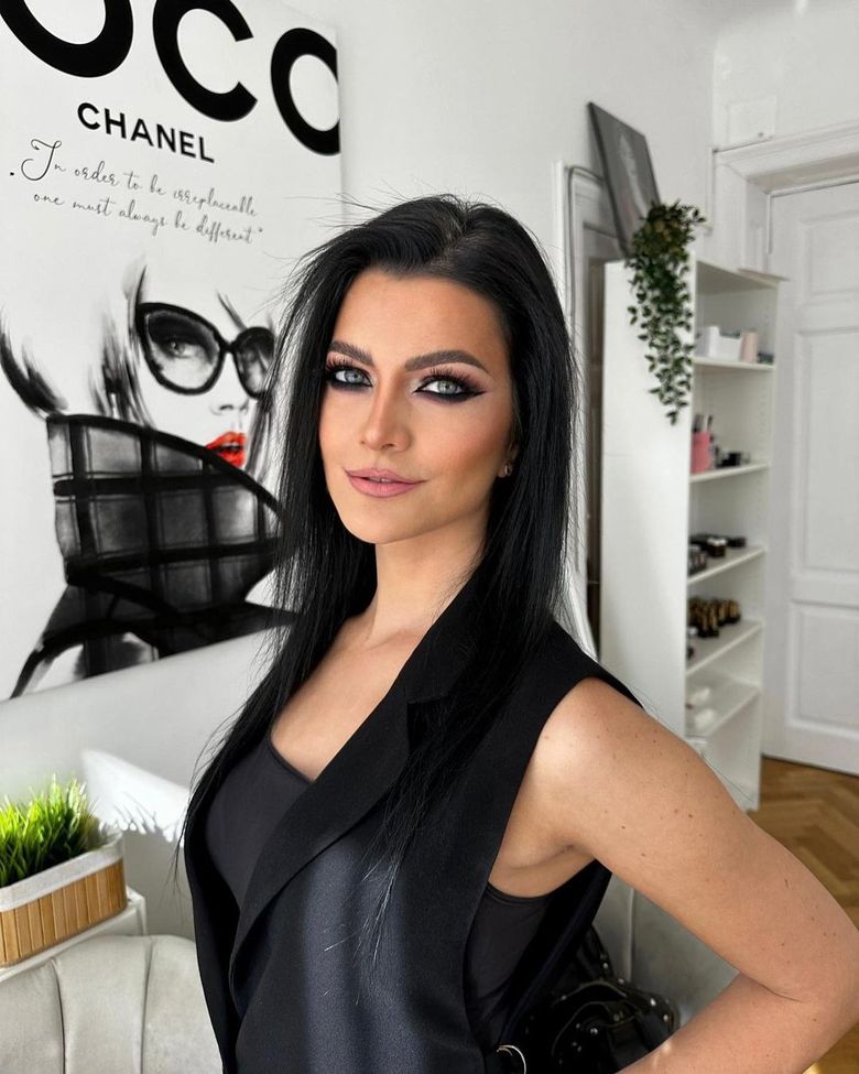 Magdalena Chihaia se pare ca ar fi iubita lui Dinu Maxer magdalena chihaia si dinu maer